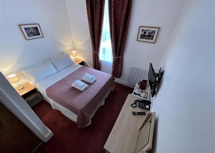 The Gateway Hotel